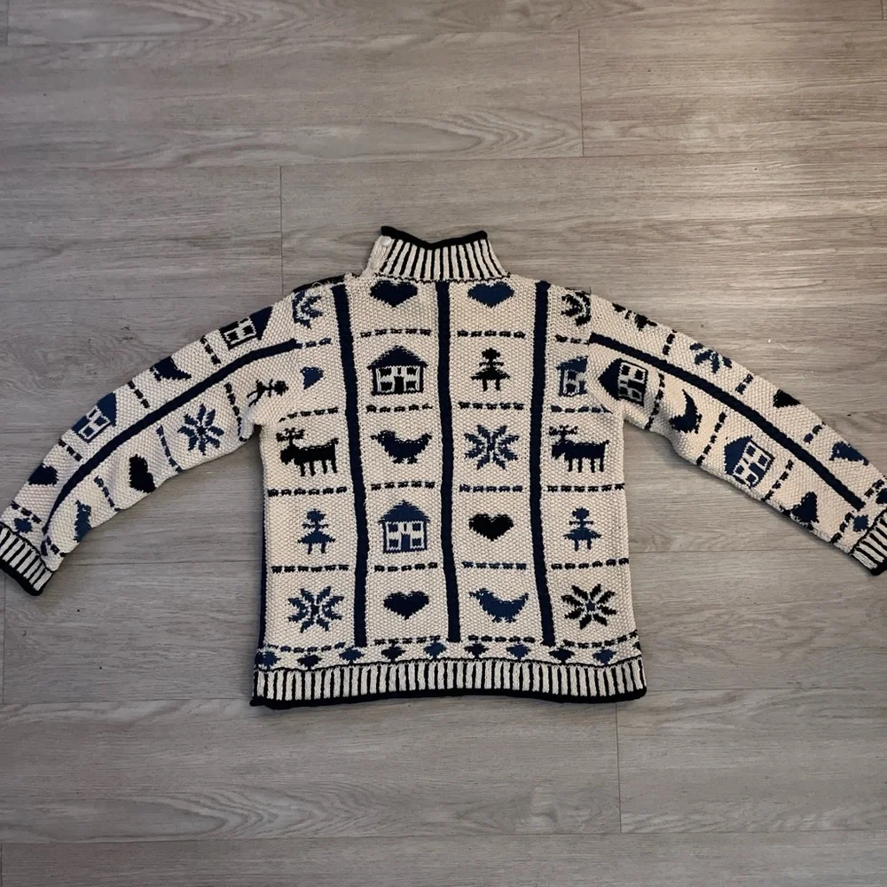 Vintage Jones New York Cream and navy blue hand knit cotton sweater Size Small